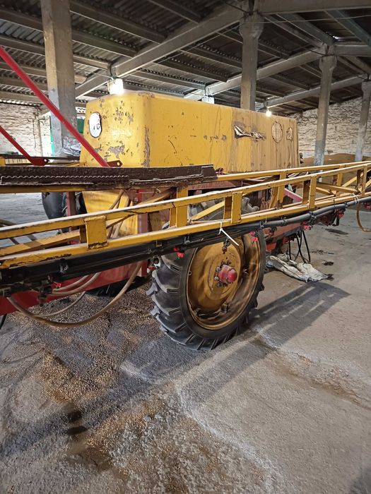 Оприскувач оп 2000