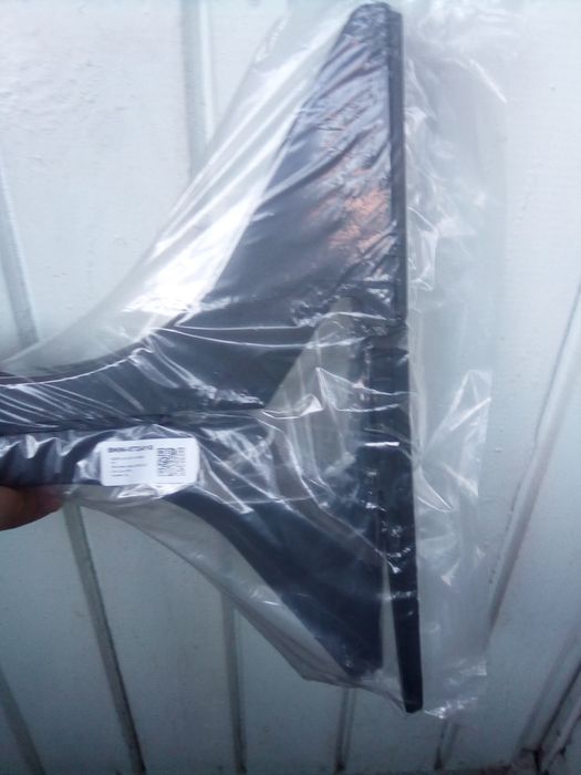 Продам новый комплект ножек для телевизора