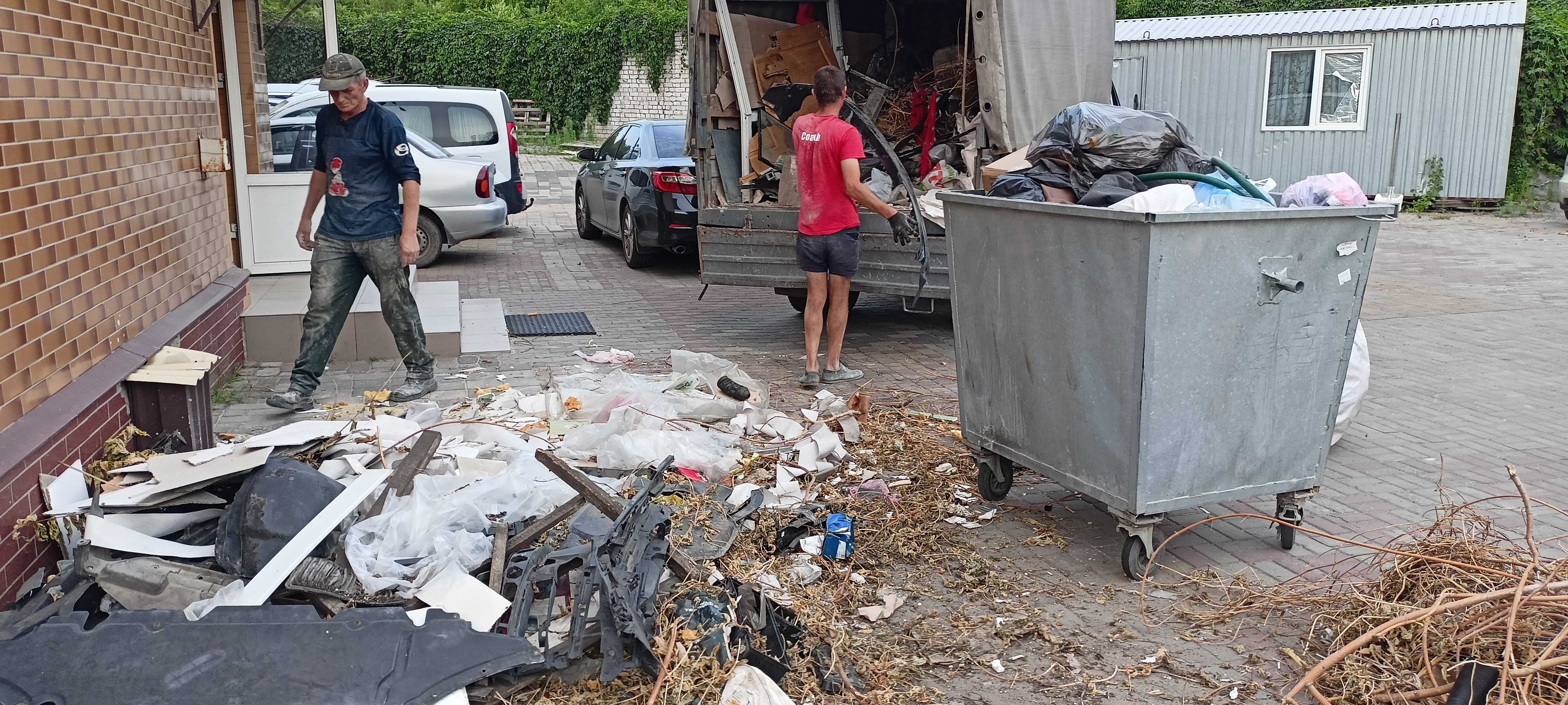 Вывоз старой мебели, Вивіз сміття з гаража, Вывоз строительного мусора