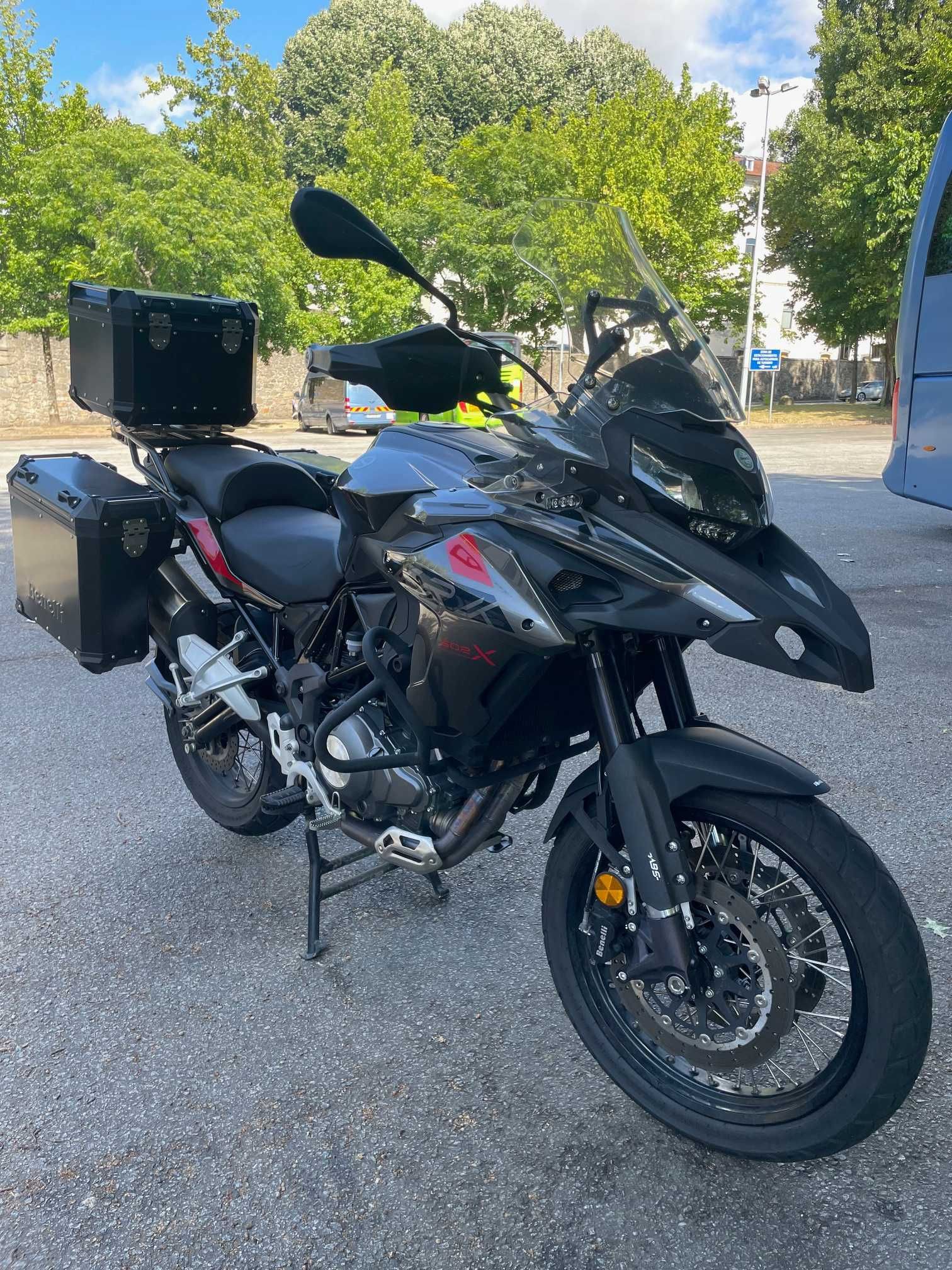 Benelli TRK502x (como nova)