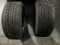 Opony zimowe Bridgestone Blizzak LM005 w rozmiarze 245/45 R18.
