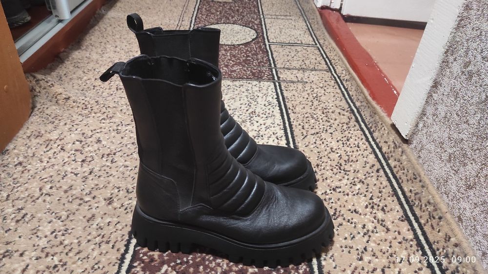 Жіночі черевики, шкіра 39-40р