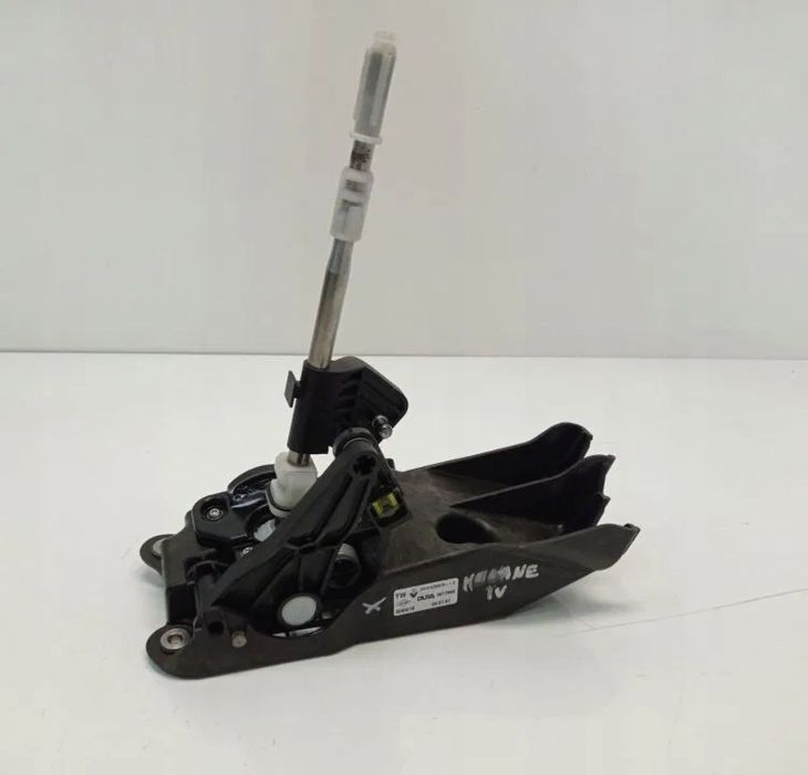 RENAULT MEGANE IV WYBIERAK ZMIANY BIEGÓW MANUAL