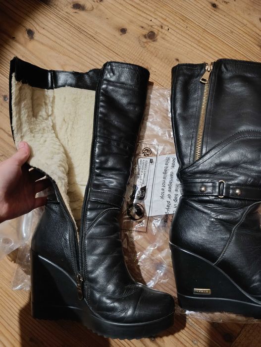 Чоботи жіночі зимові з натуральної шкіри утеплені овчиною