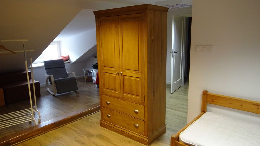 Szafa drewniana wybarwienie dąb 195x100x52