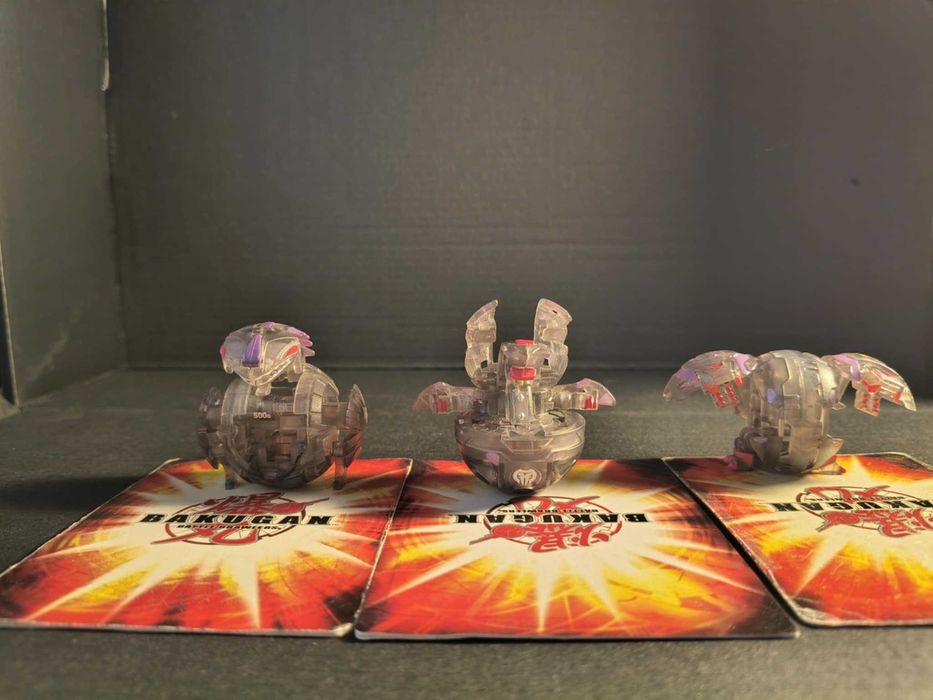 Bakugan Translucent Darkus Hydranoid Evolution Set