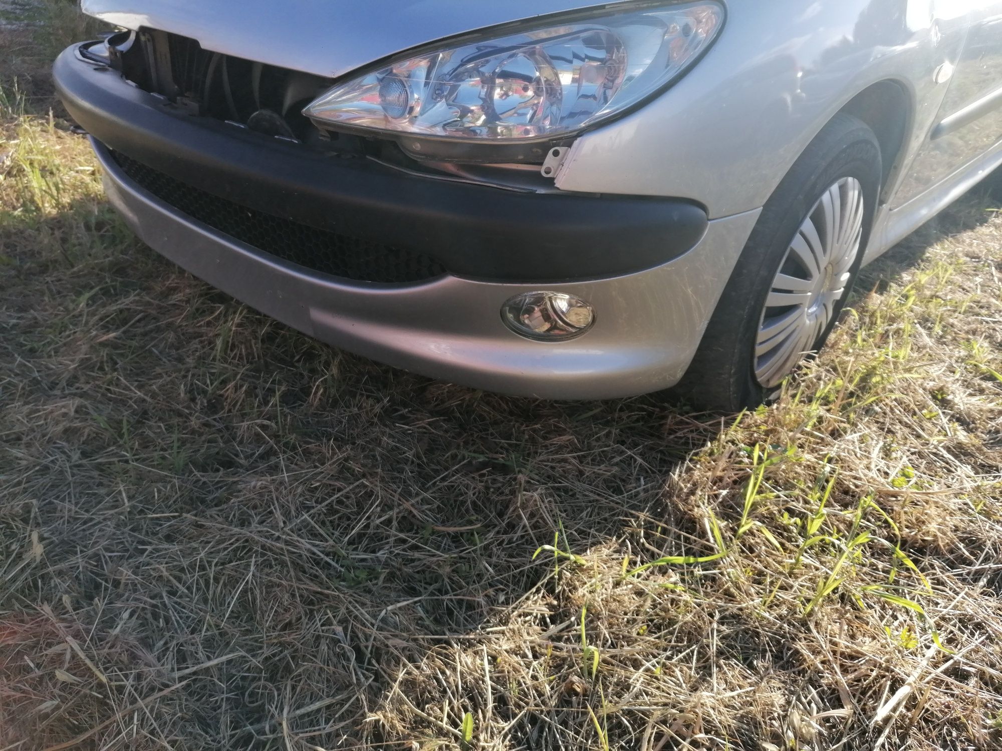 Para-choques peugeot 206