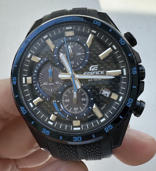 Часы Casio Edifice EQS-900 с солнечной батареей