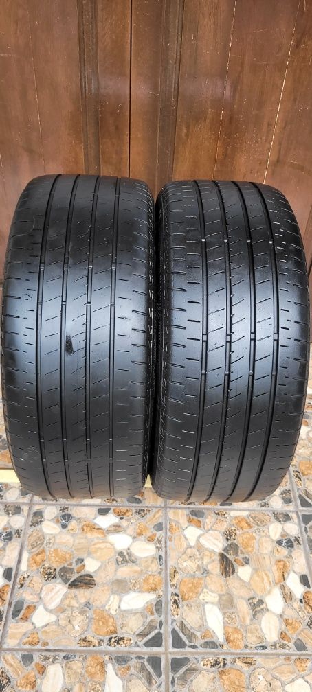 Шини 235/45 R 18  Bridgestone Turanza .