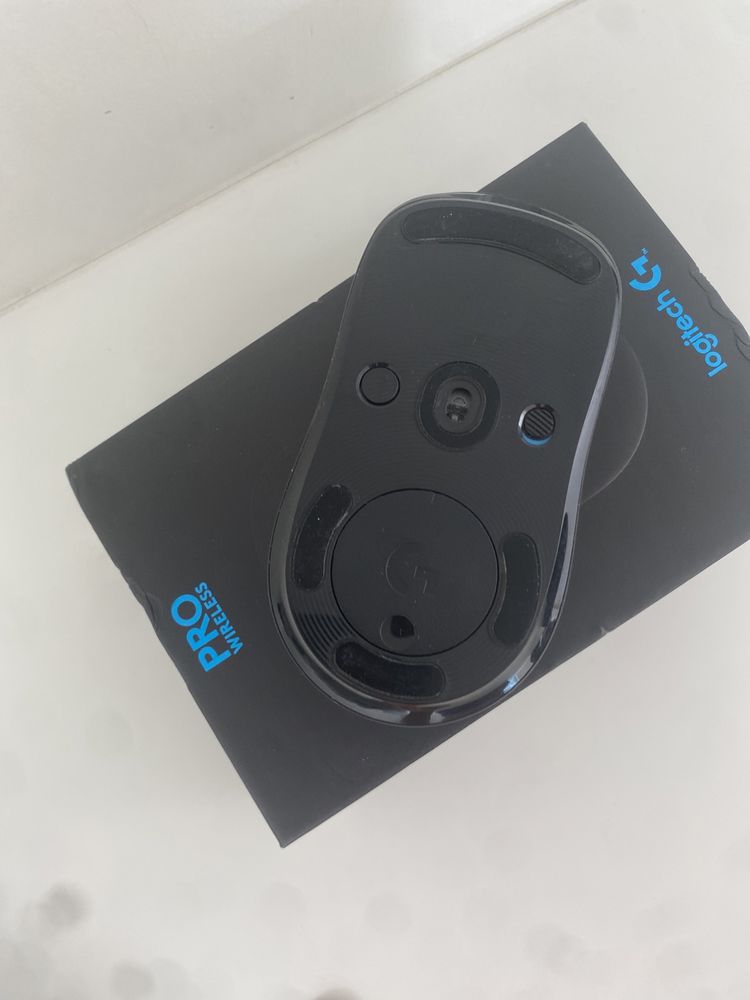 Rato gaming logitech g pro