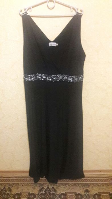 Платья,костюми,блуза,пиджак.