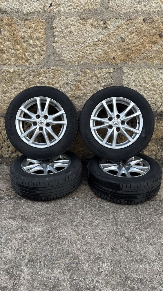 4 jantes 16’ Toyota (originais)