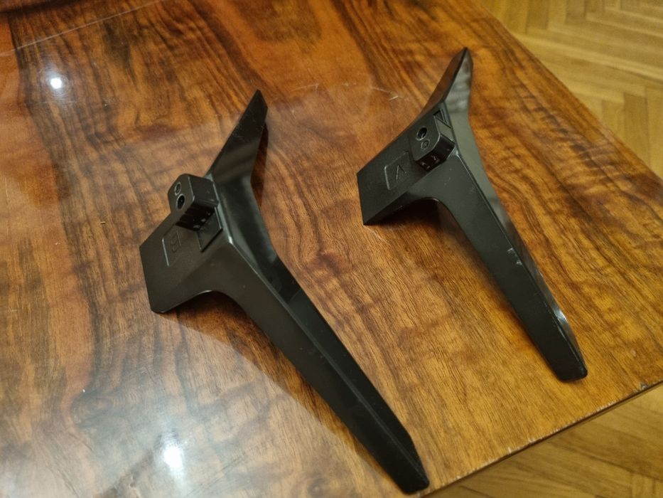 Nóżki do telewizora LG 43UM7100PLB