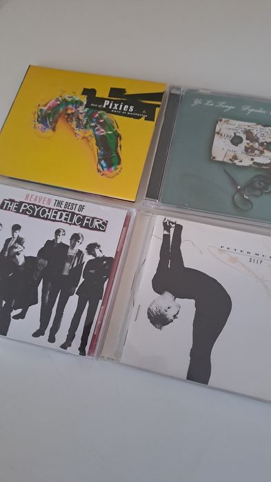 Discos vinil K7 cassetes e CD