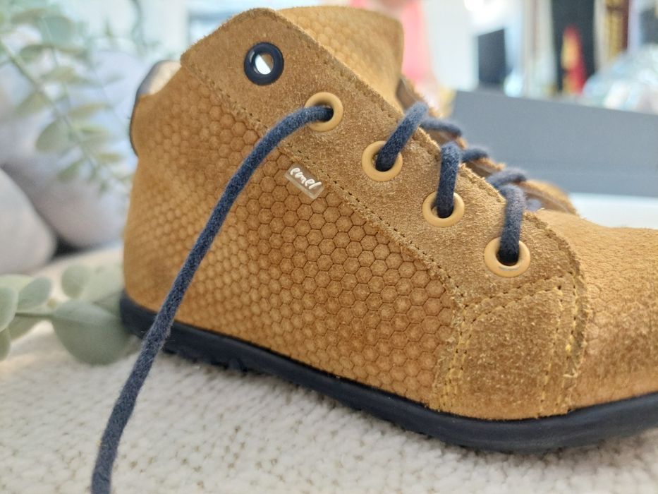 Trzewiki 23 Emel kolor koniakowy Roczek