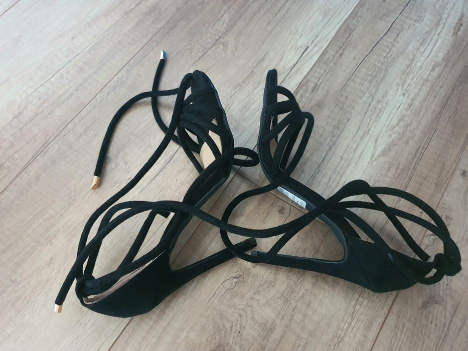 Szpilki BEBO rozmiar 37 nowe