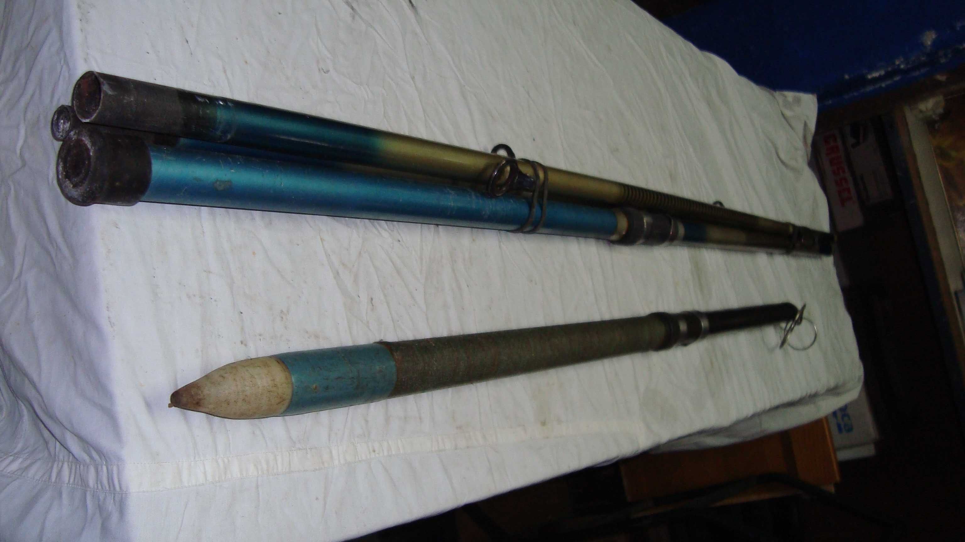 Canas  de  pesca   ( corvinas  e  congros )
