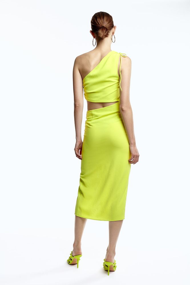 Zara ассиметричное платье. Размер М