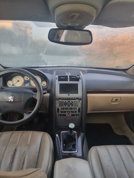 Vendo carrinha para peças inteira  sem documentação .. abate incluido