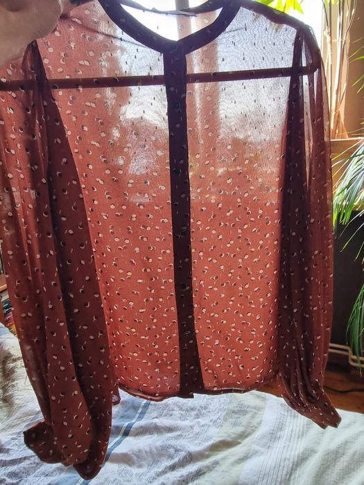 Brązowa koszula z bufiastymi rękawami Axara S