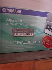 Синтезатор Yamaha PSR-R300