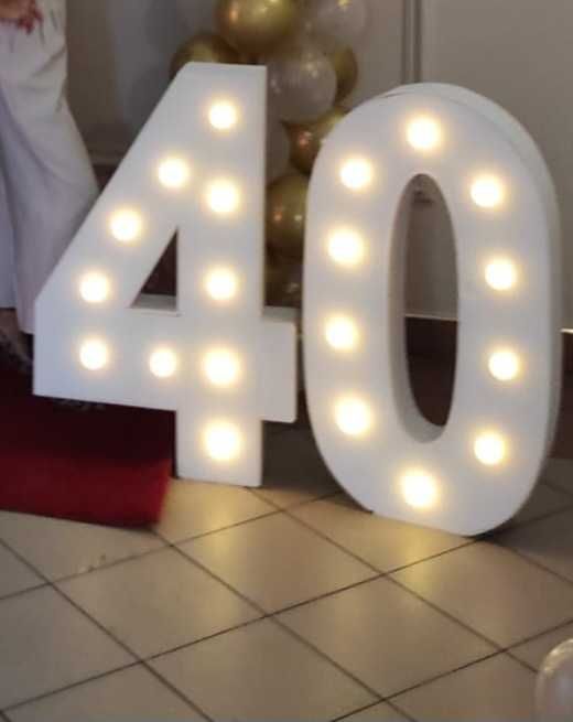 Cyfry świecące 40
