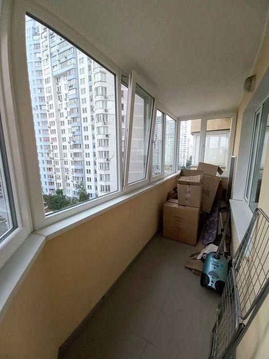 Оренда 1-кімнатної квартири, вул. Драгоманова, 6/1. Позняки