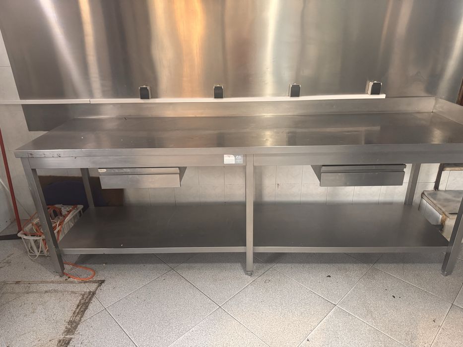 Vendo bancada inox nova