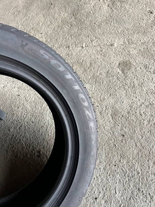Шини 205/60 r17 93Н Pirelli Sottozero3 (1664)