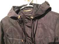 parka preta marca marca MASSIMO DUTTI muito original  tamanho S