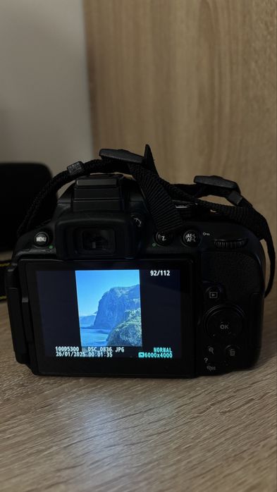 Nikon D5300 w bardzo dobrym stanie, sprzedam w dobre ręce!