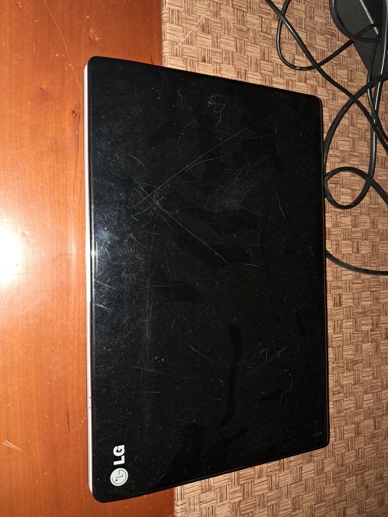 Computador LG x11