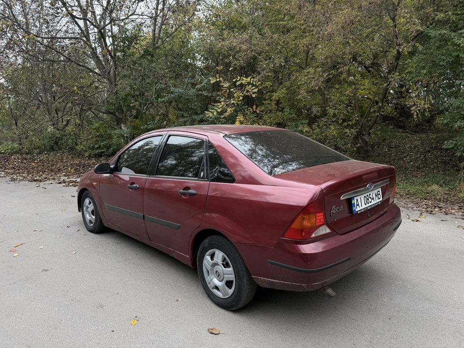 Ford Focus 1.8 бензин