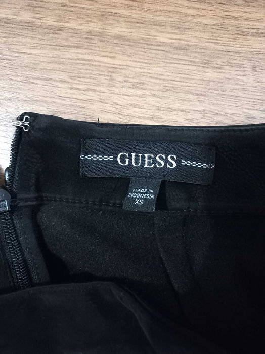 Spódnico-spodnie Guess imitacja skóry zamsz