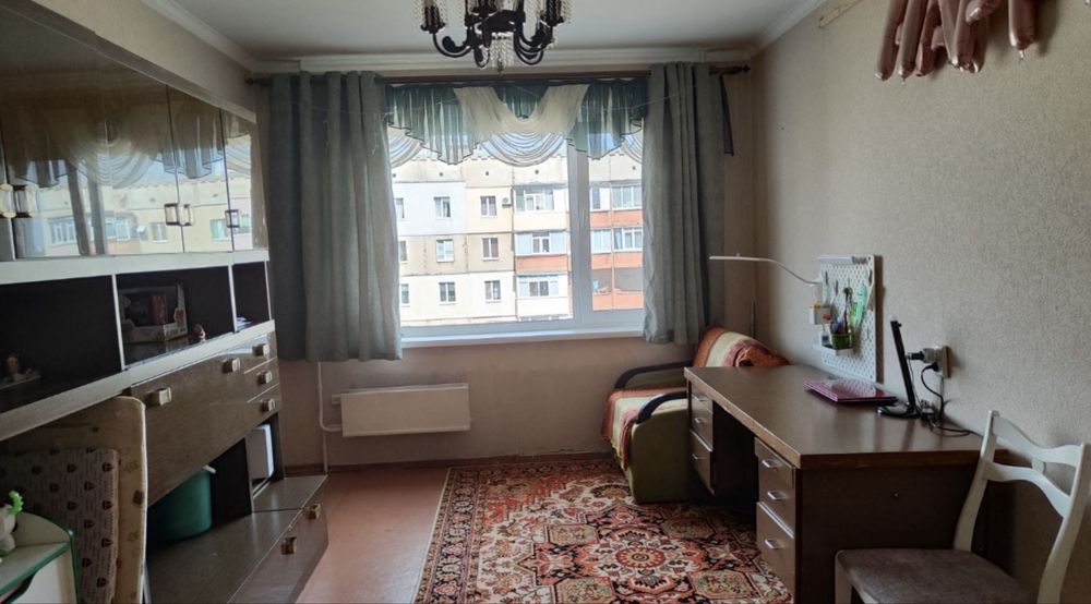 Продам 3к Левада, в житловому стані!