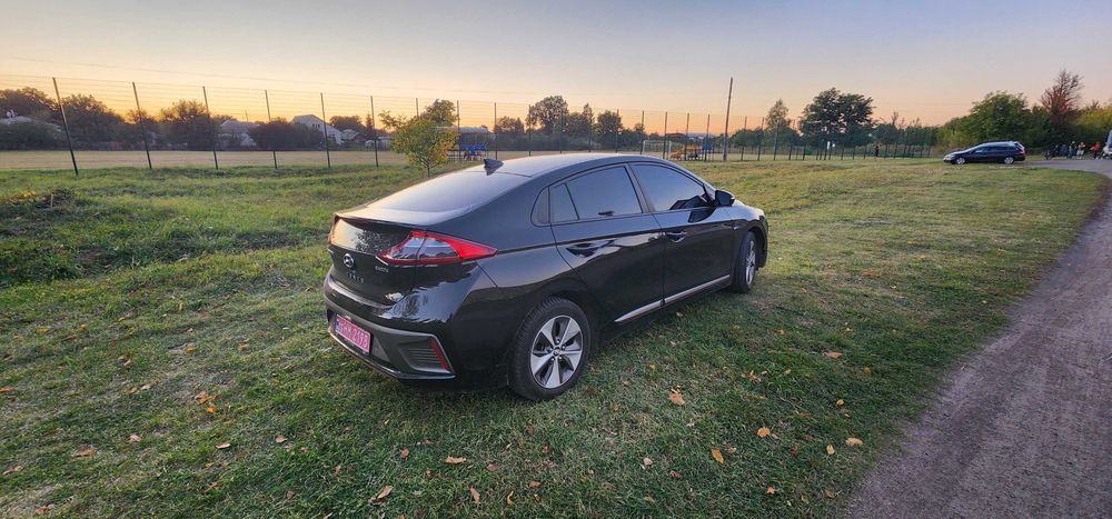 Hyundai ioniq 2019 р. Електро 28 kwt пригнаний з Бельгії