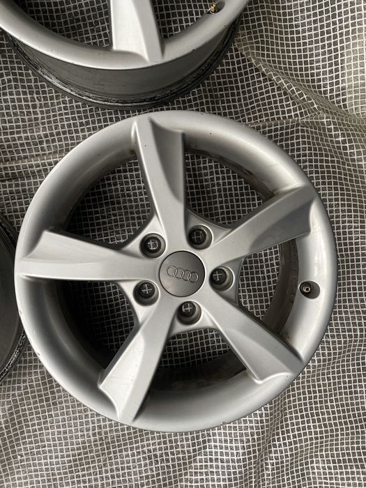 Audi felgi aluminiowe 16 cali 5x112 et48 wysyłka 8V0 oryginał komplet