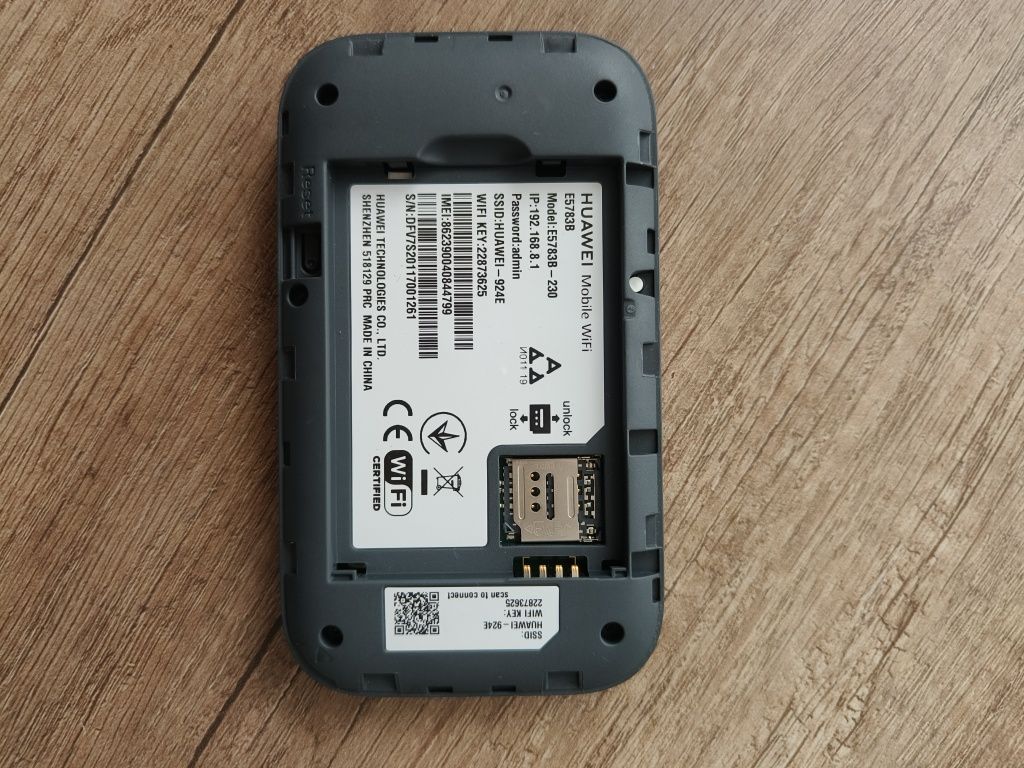 Router/modem Huawei Mobile WiFi E5783B-230 kolor czarny