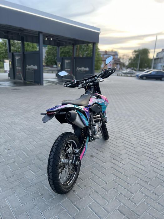 Мотоцикл геон 300