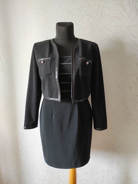 Шикарное платье Vera Mont с накидкой-болеро