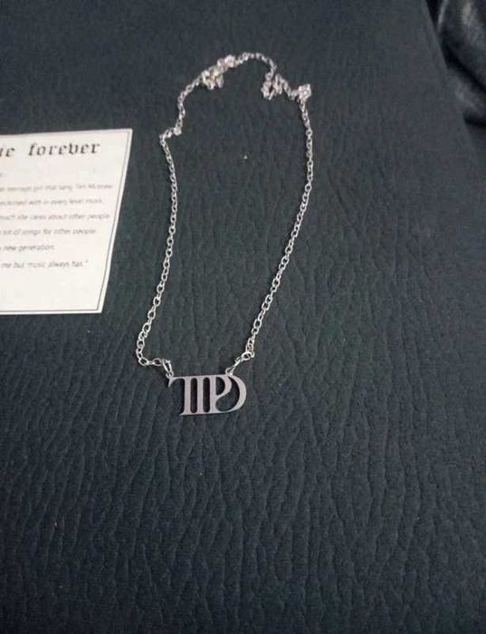 Colar Taylor Swift Prateado - TTPD