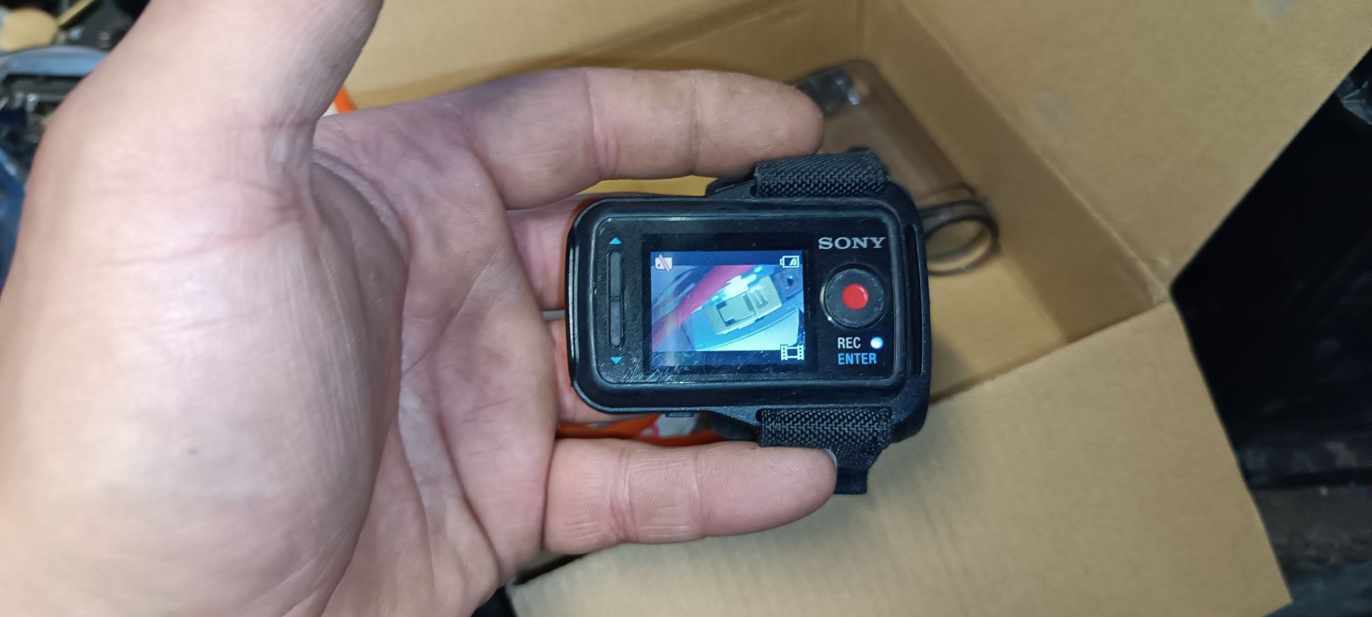 Экшн-камера sony as-100v