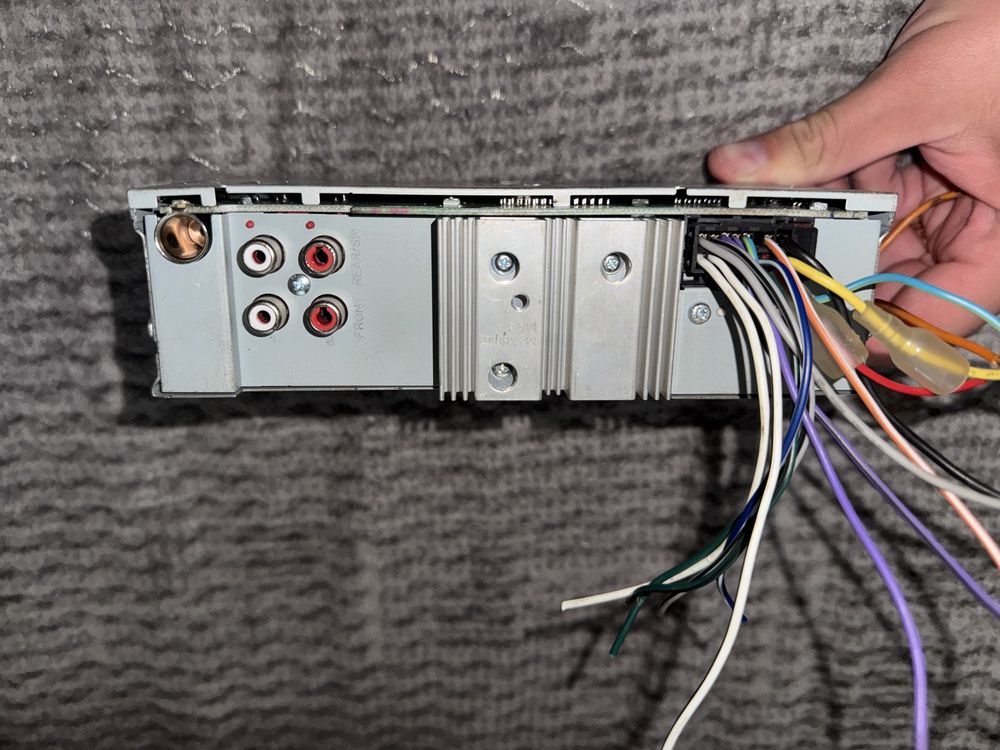 Продам магиитолу Jvc KD-X176
