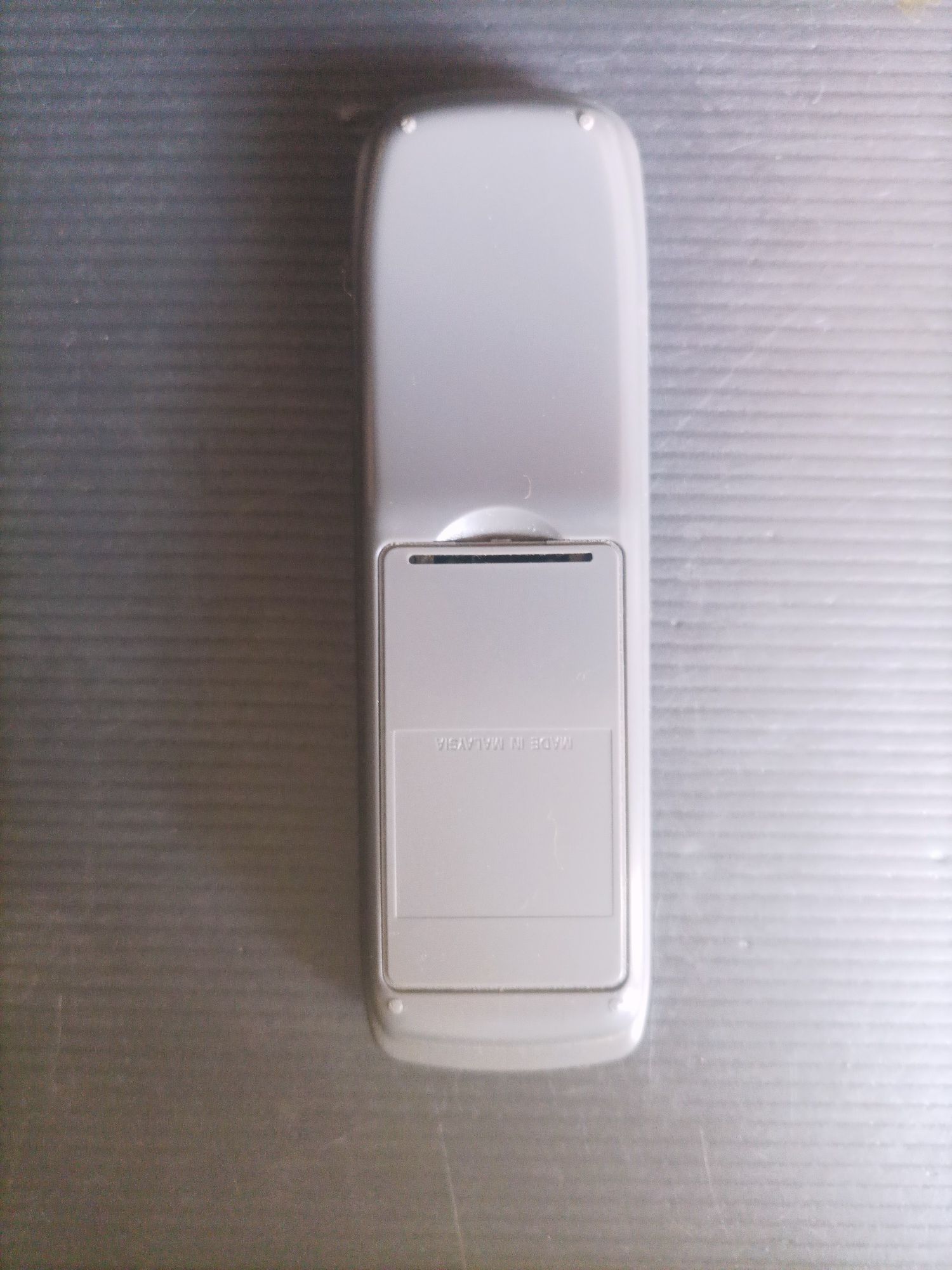 Controlo remoto Sharp mod. RRMCG0107AWSA