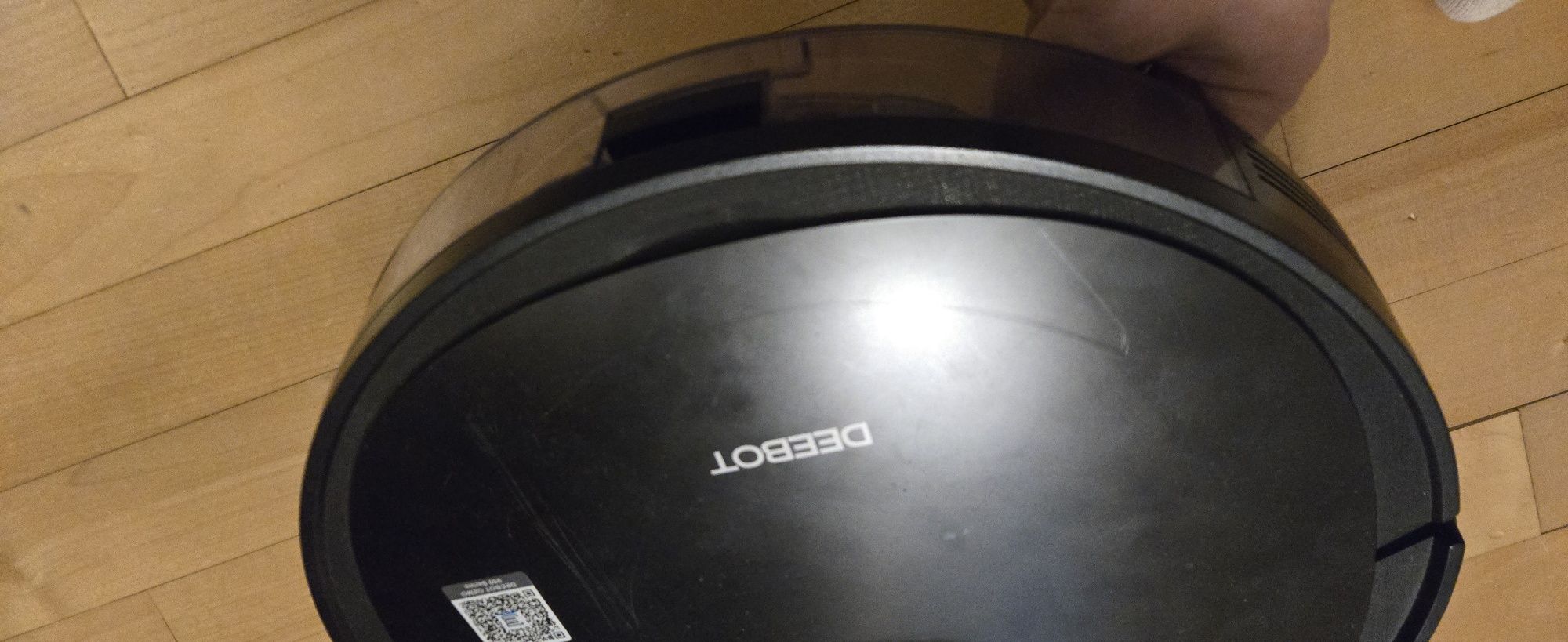 DEEBOT OZMO 950 z funkcją MOPOWANIA + ladowarka robot sprzatający