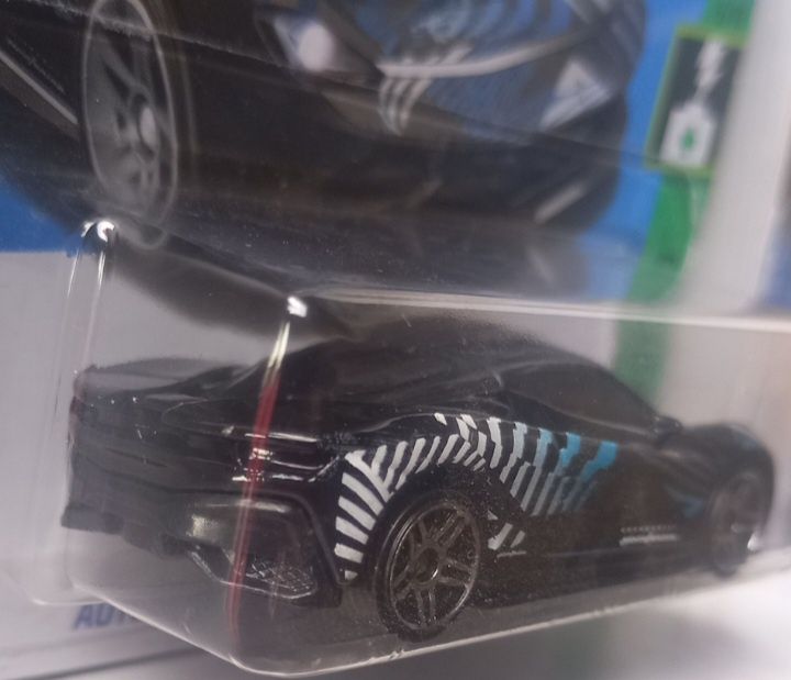 Conj 2 hot wheels Automobili Pininfarina Battista
