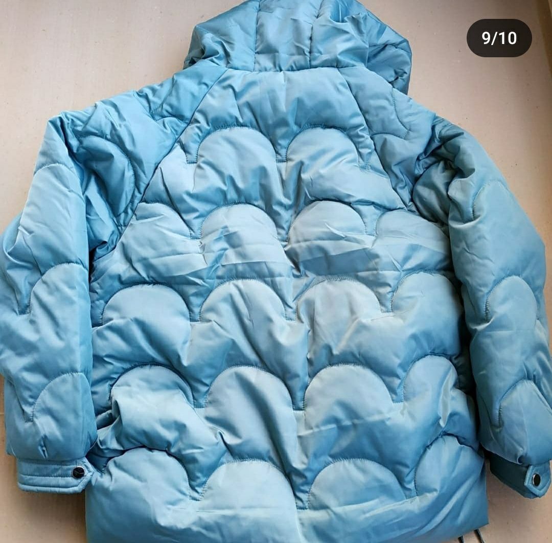 Куртка для дівчат у м'ятному відтінку зима\весна  Розмір L НОВА

 Ку