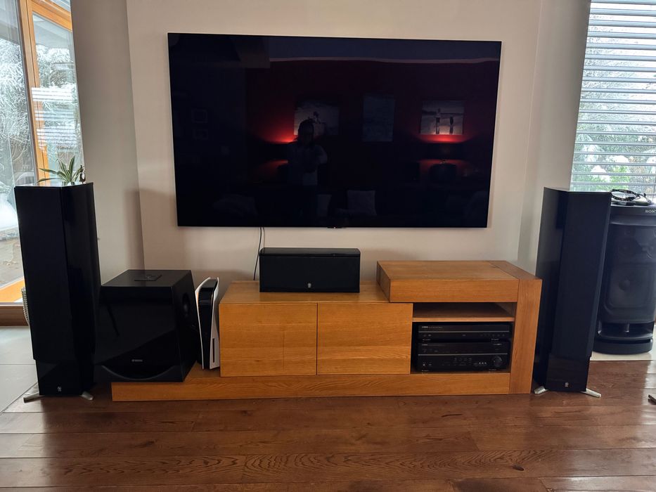 Komplet dębowych mebli do salonu