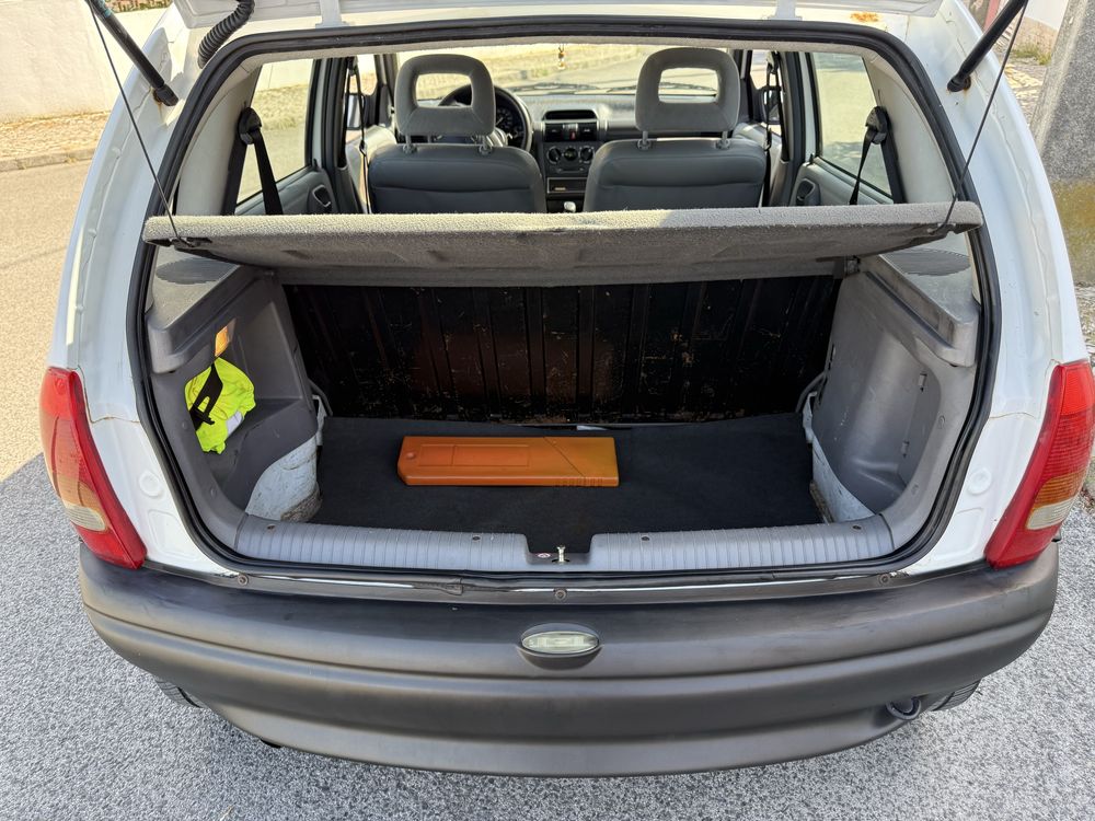 Opel corsa 1.2 Gasolina (impecavel)