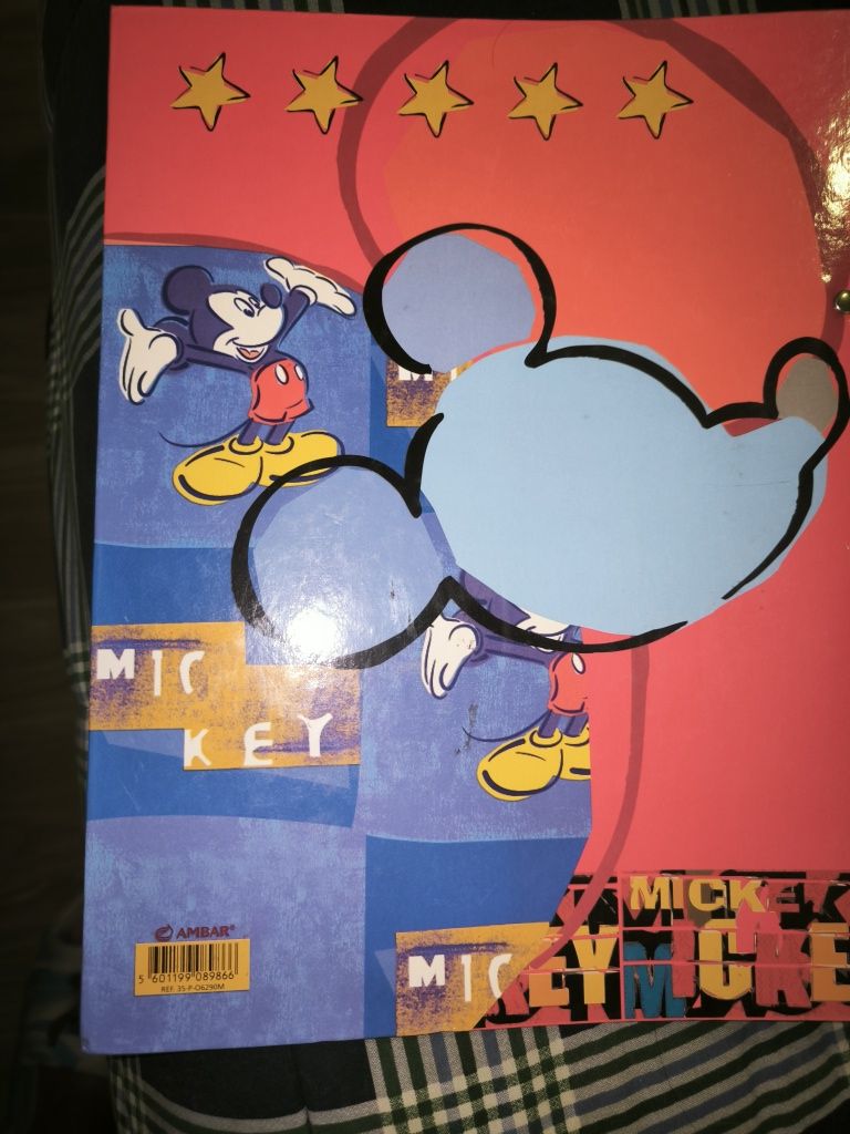 Dossier do Mickey mouse da Disney